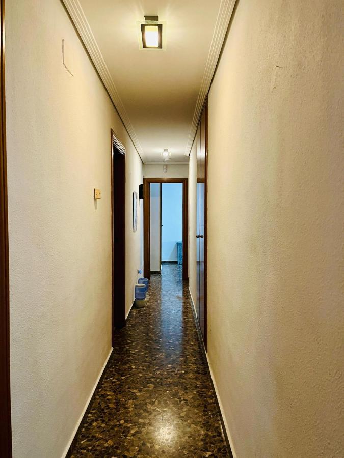 Apartamento Compartido Con Vista Al Puerto Valencia 아파트 외부 사진
