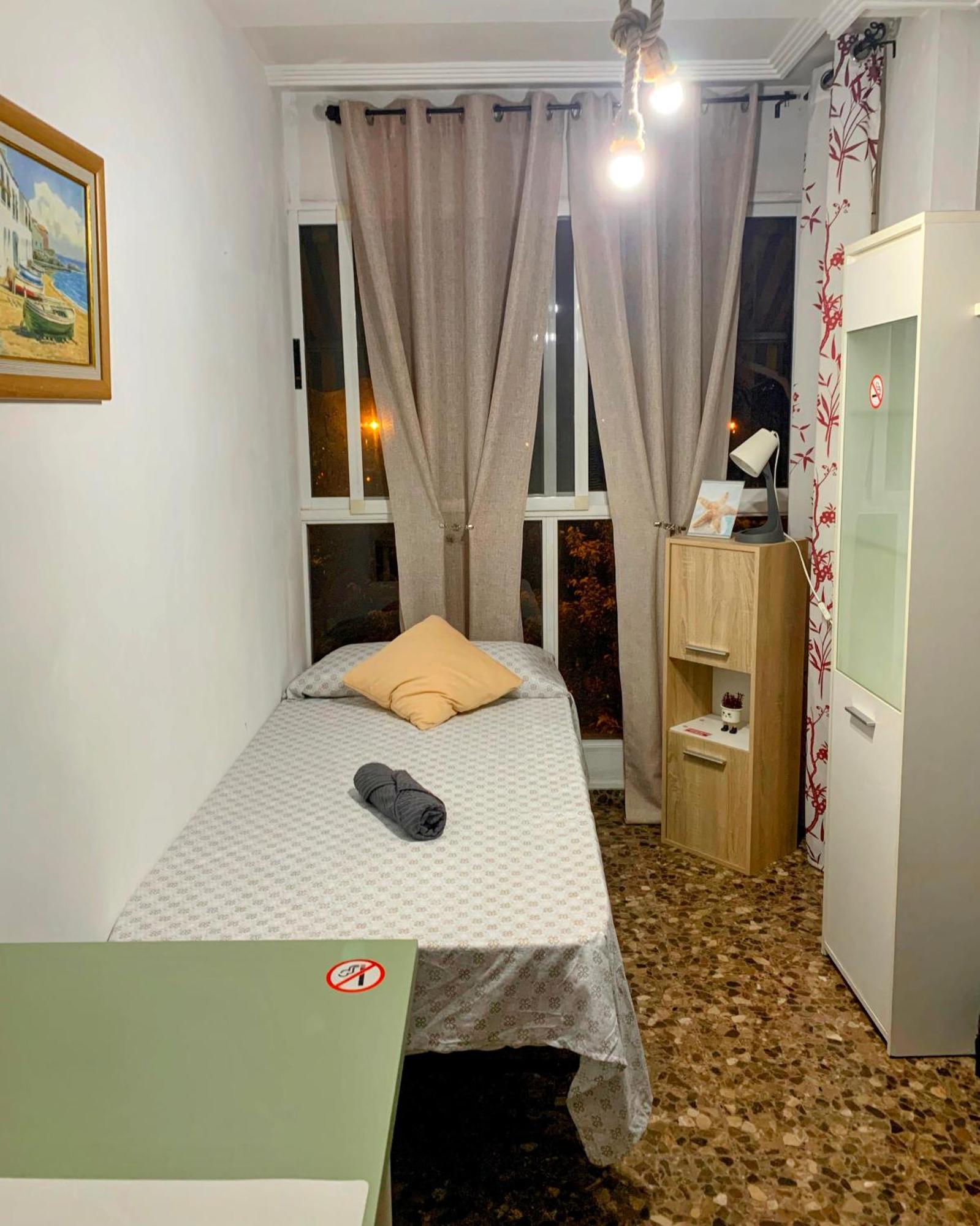 Apartamento Compartido Con Vista Al Puerto Valencia 아파트 외부 사진